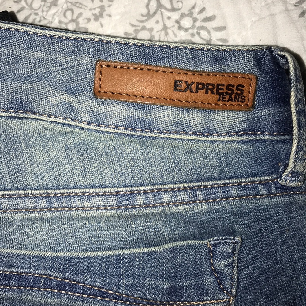 Express Jeans - Picture 2 of 3